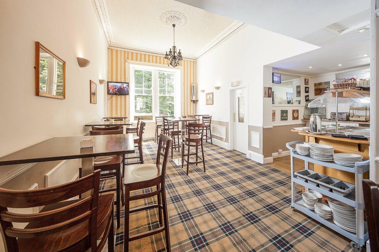 Piries Hotel Edinburgh Bagian luar foto
