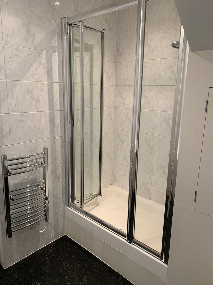 Piries Hotel Edinburgh Bagian luar foto