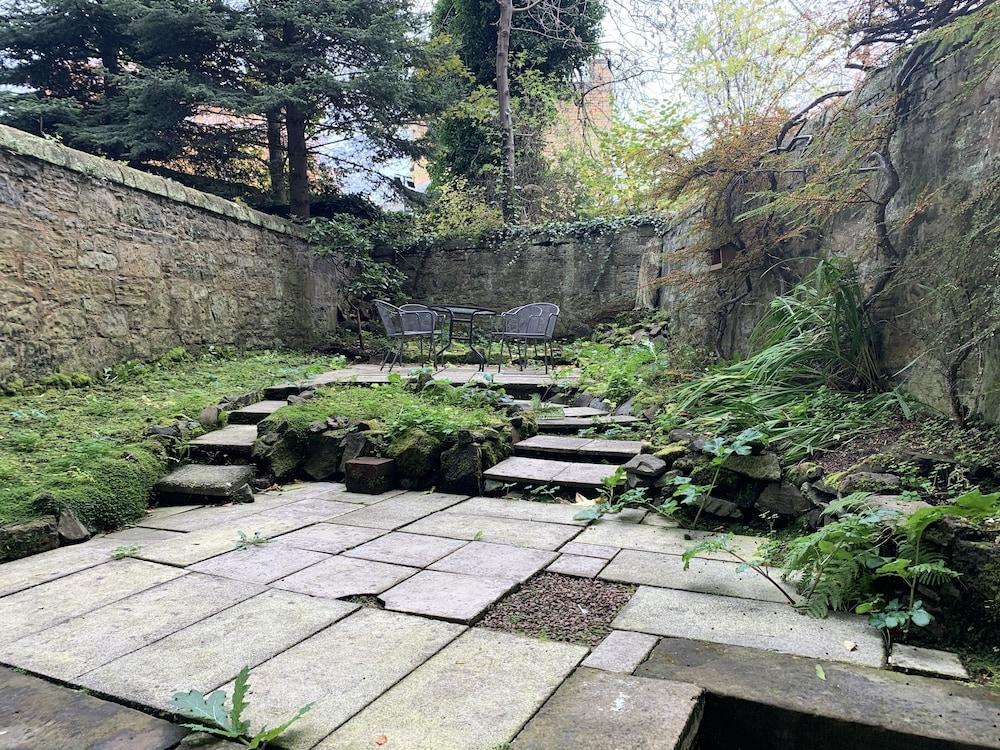 Piries Hotel Edinburgh Bagian luar foto