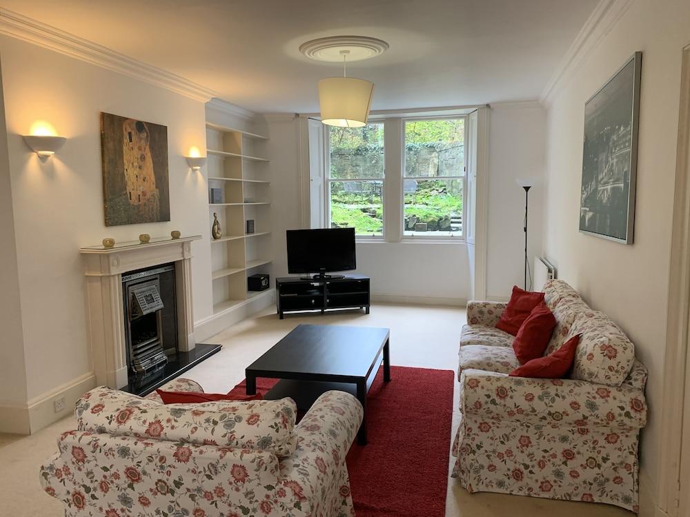 Piries Hotel Edinburgh Bagian luar foto