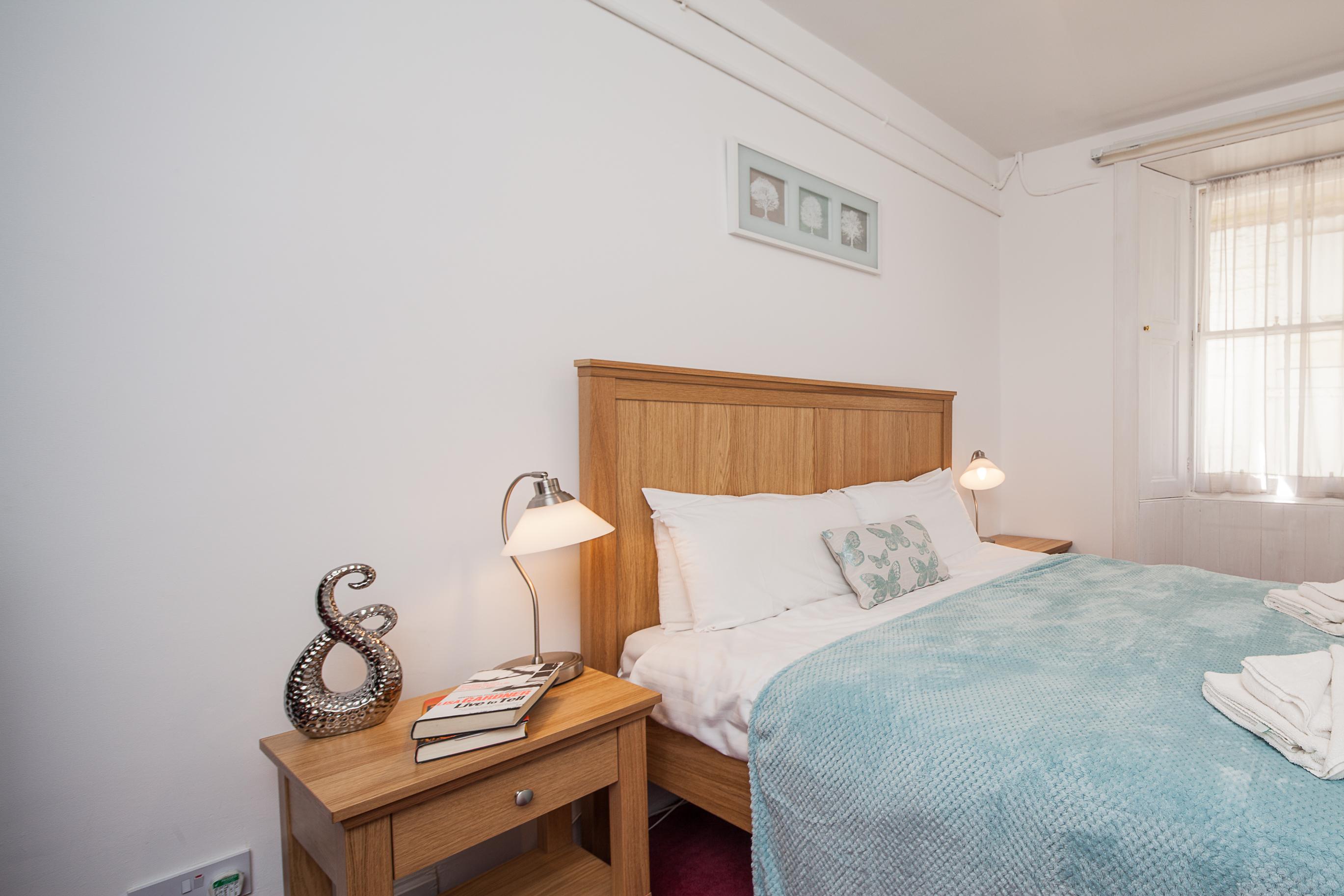 Piries Hotel Edinburgh Bagian luar foto