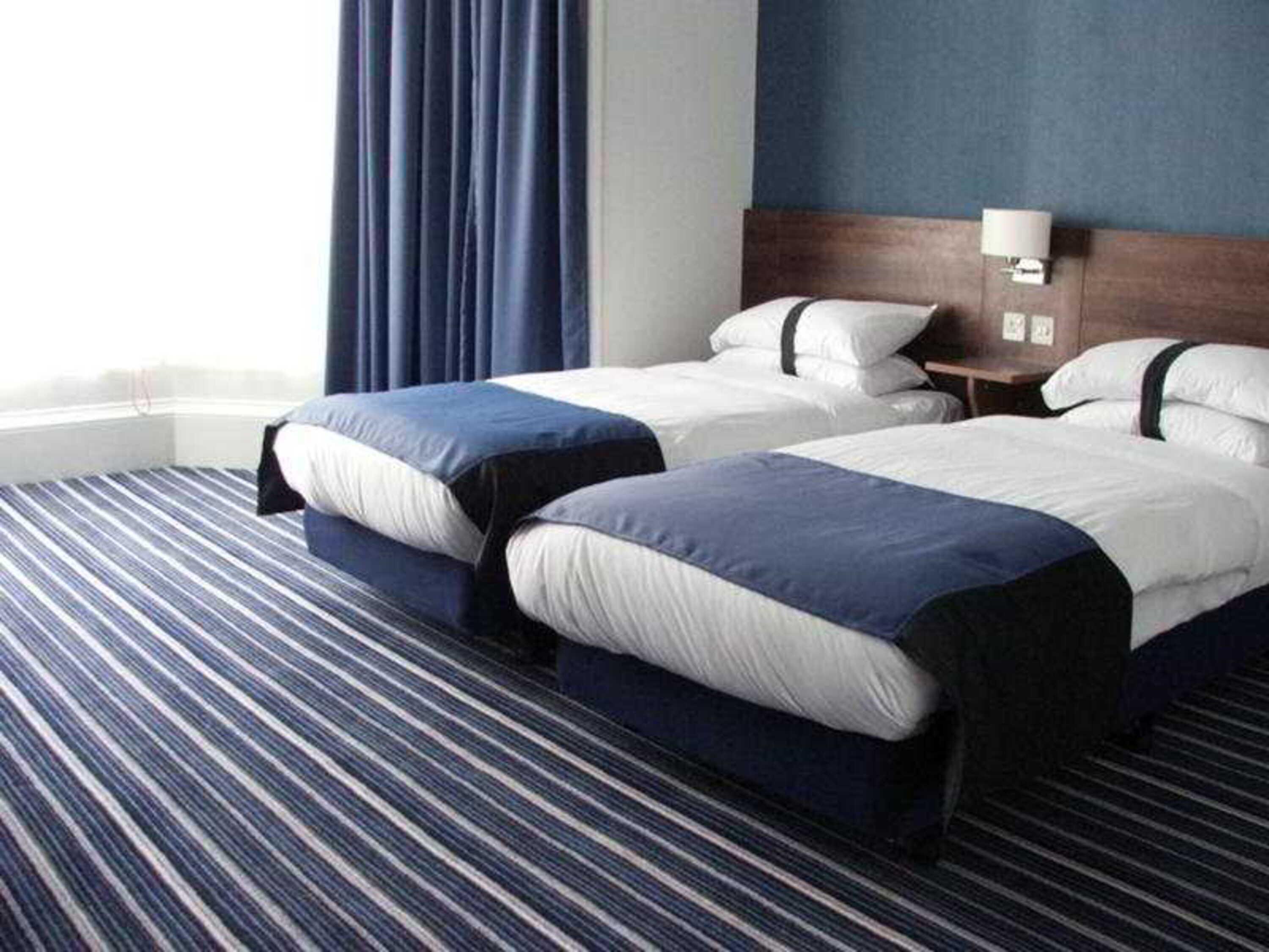 Piries Hotel Edinburgh Bagian luar foto