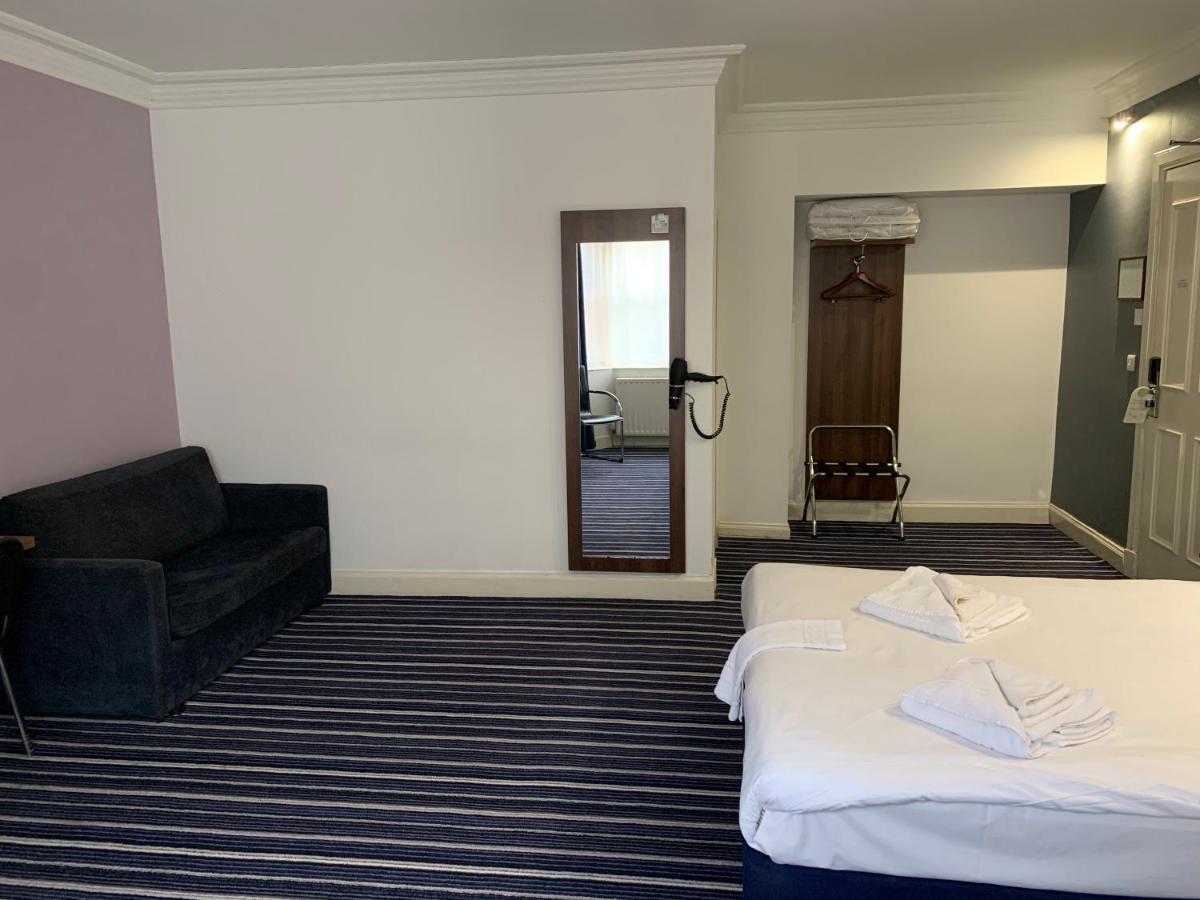Piries Hotel Edinburgh Bagian luar foto